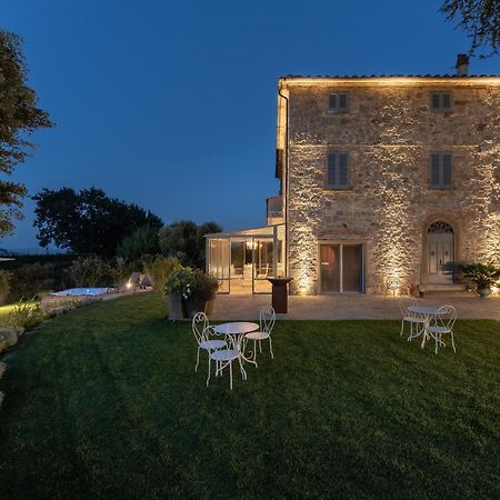 Relais Maria Cristina Bed & Breakfast Chianni Exterior photo