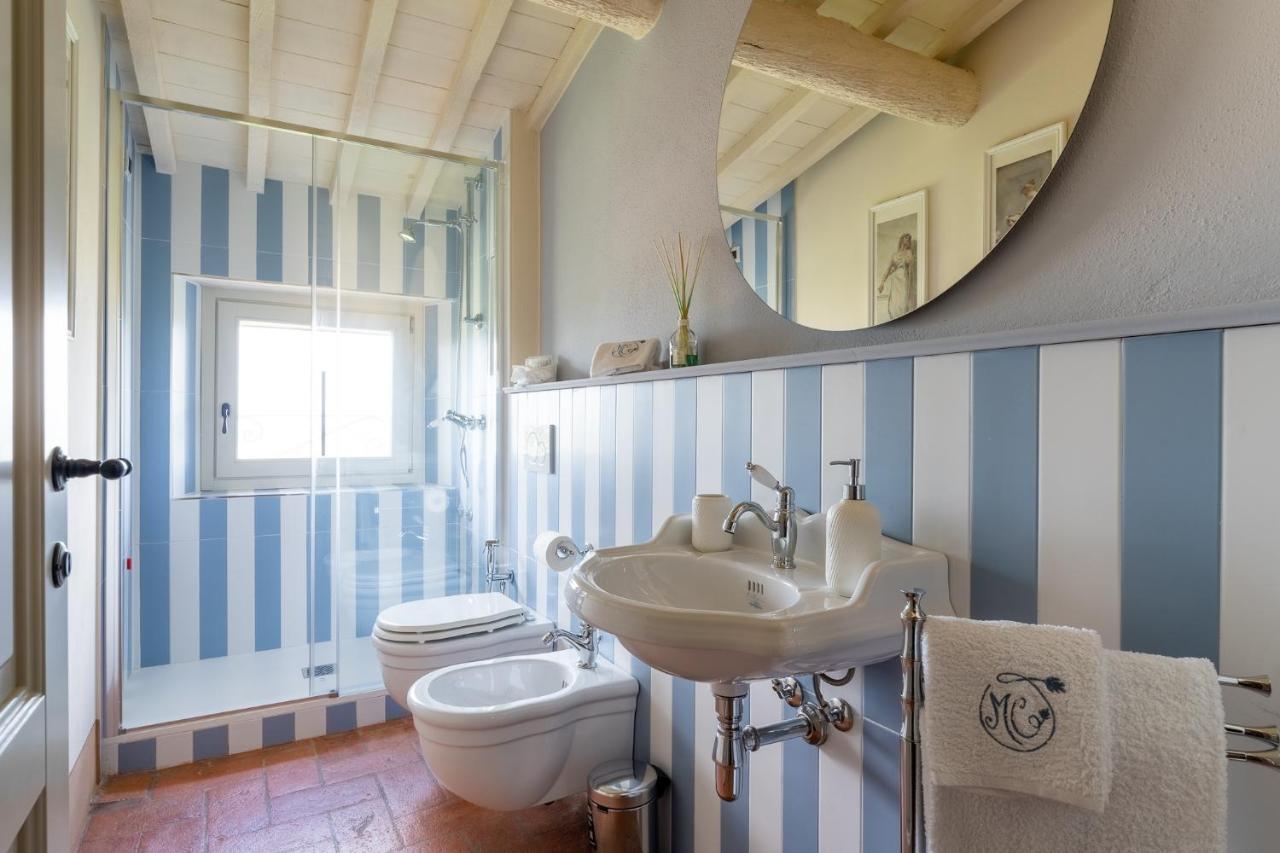 Relais Maria Cristina Bed & Breakfast Chianni Exterior photo